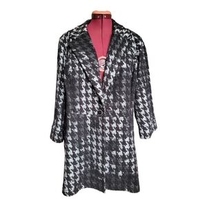 Frank Lyman Design Blazer Sequin Black and Silver Houndstooth